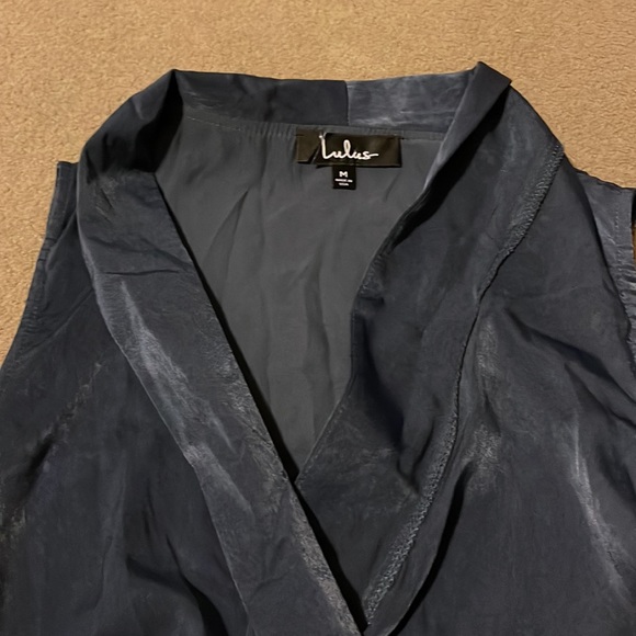 Lulu’s satin jumpsuit - Picture 8 of 10